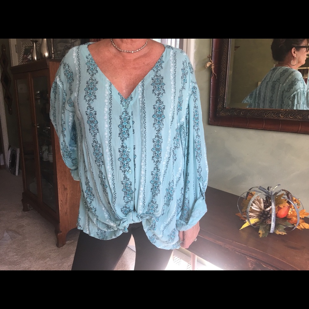 NWT Floral Top